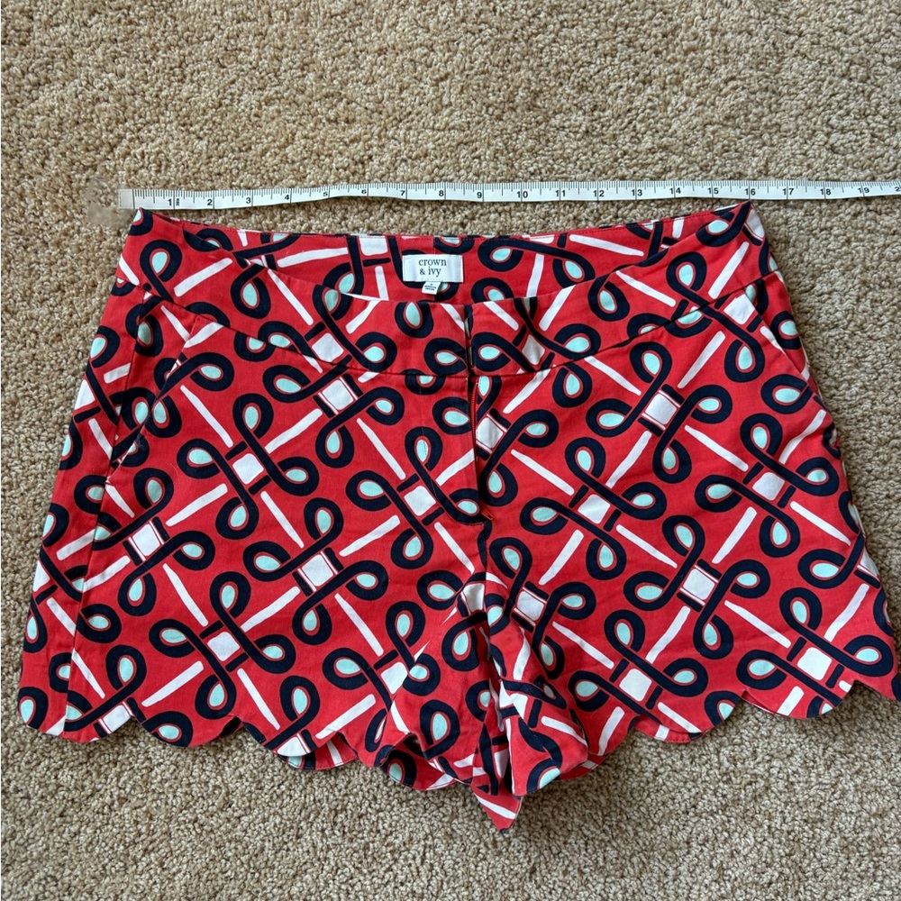 Crown & Ivy Shelby Shorts Women's Sz 6Scalloped Hem Multicolor 6 Pocket .